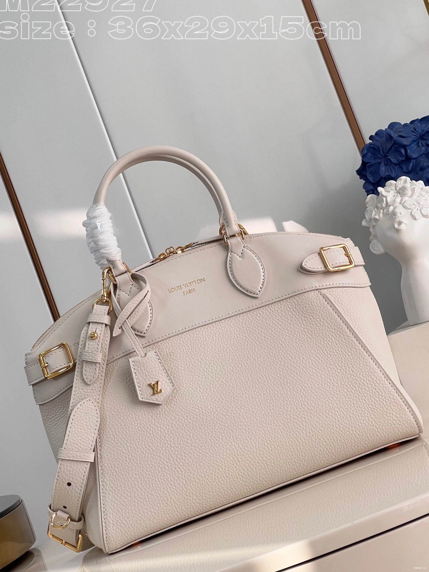 LOUIS LOCK VUITTON MM IT 0731